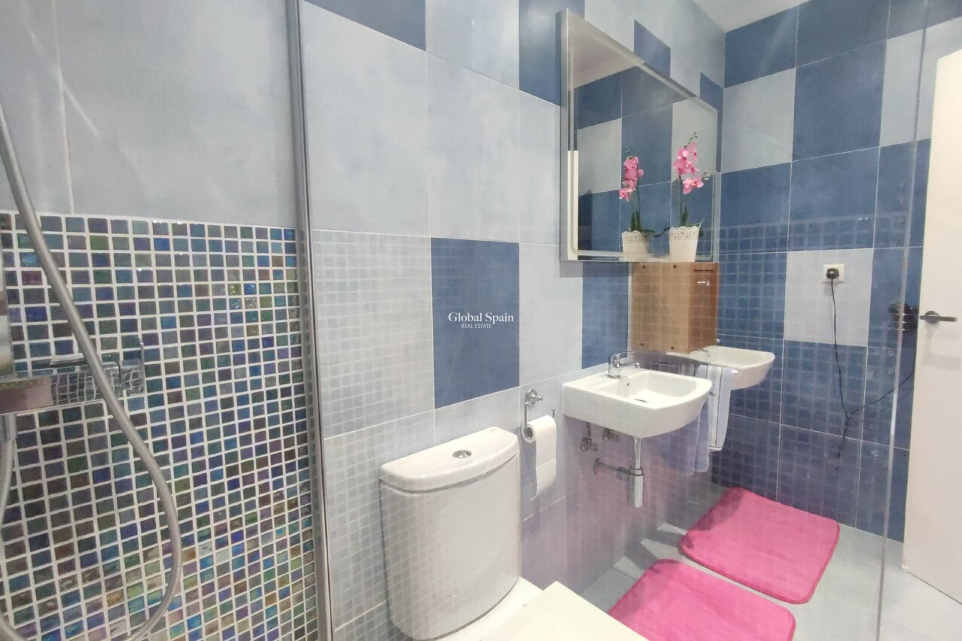 Resale - VILLA -
GEA Y TRUYOLS - Inland