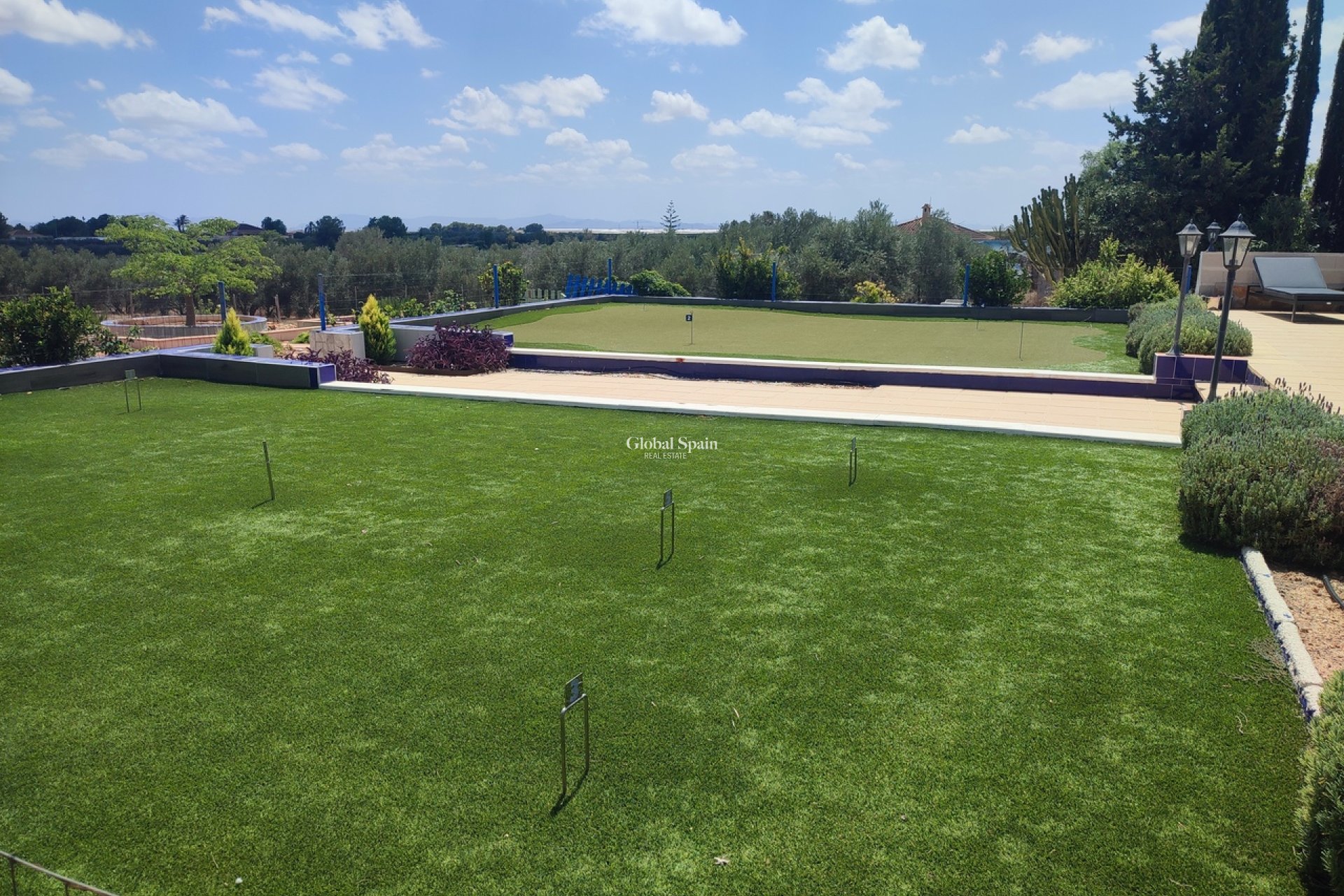 Resale - VILLA -
GEA Y TRUYOLS - Inland