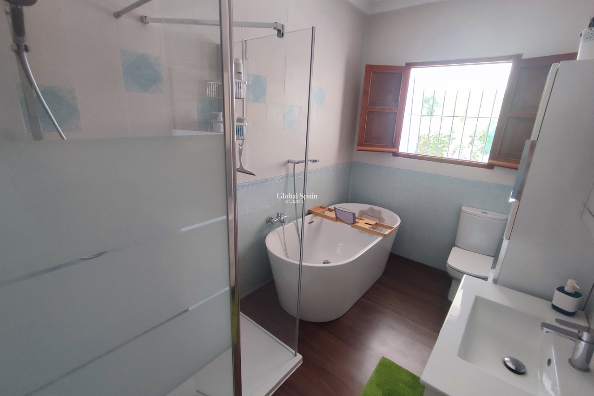 Resale - VILLA -
GEA Y TRUYOLS - Inland