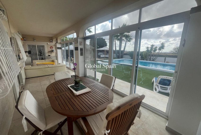 Resale - VILLA -
GEA Y TRUYOLS - Inland