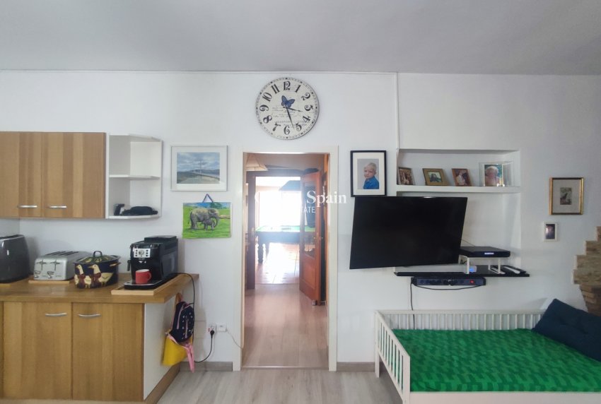 Resale - VILLA -
GEA Y TRUYOLS - Inland