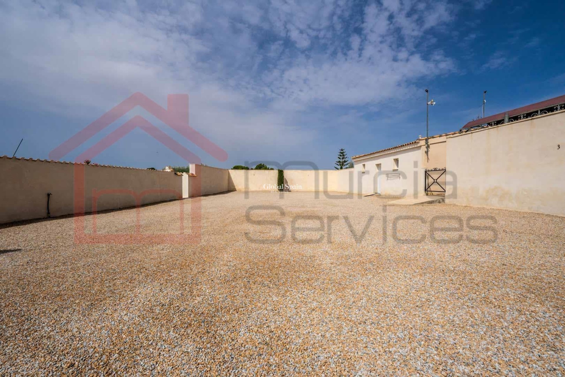 Resale - VILLA -
GEA Y TRUYOLS - Inland
