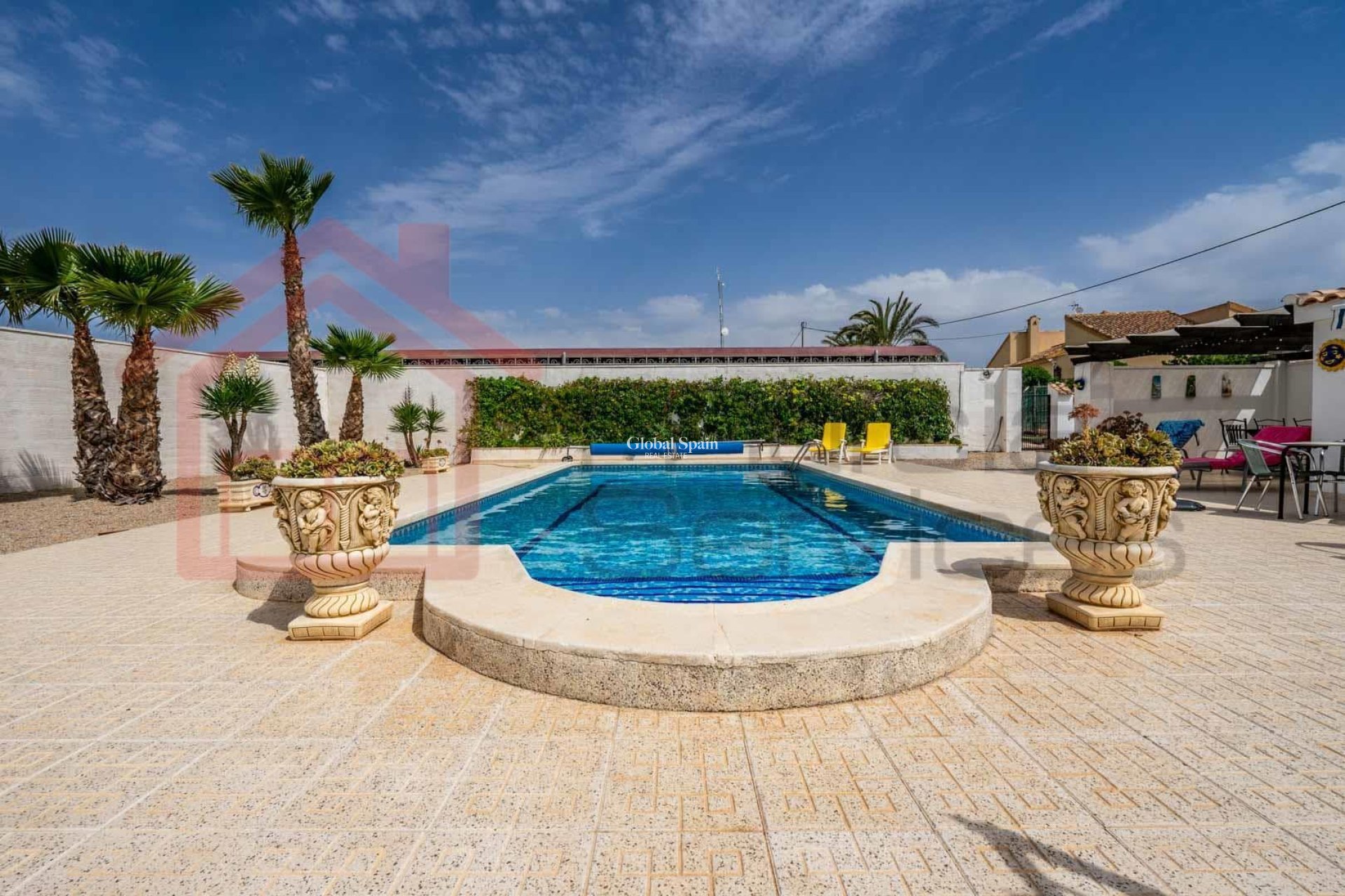 Resale - VILLA -
GEA Y TRUYOLS - Inland
