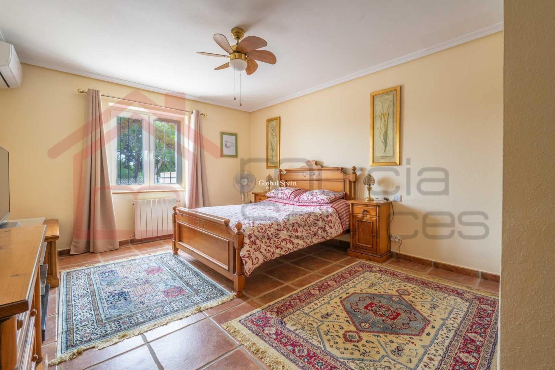 Resale - VILLA -
GEA Y TRUYOLS - Inland