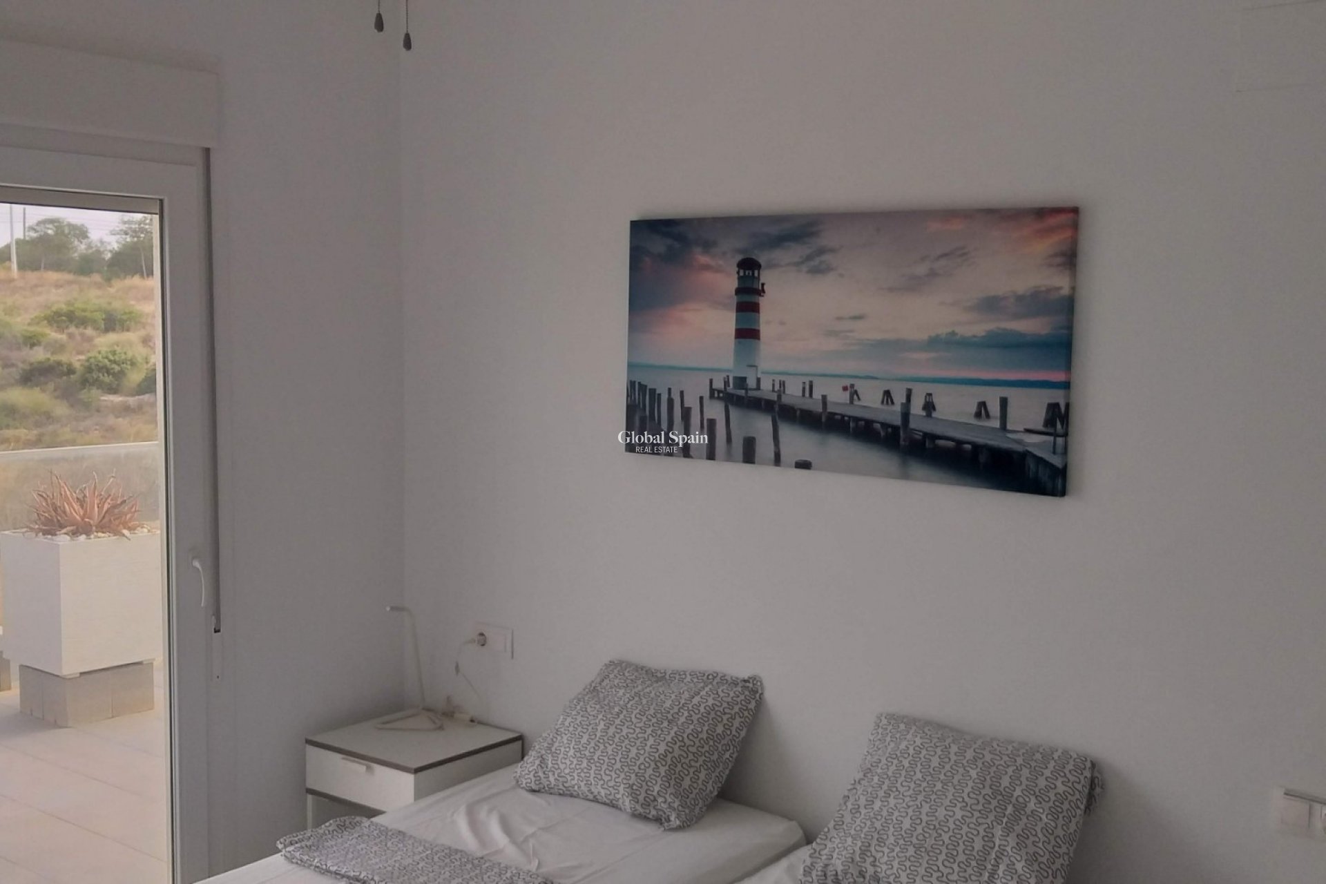 Resale - VILLA -
GRAN ALACANT - Costa Blanca