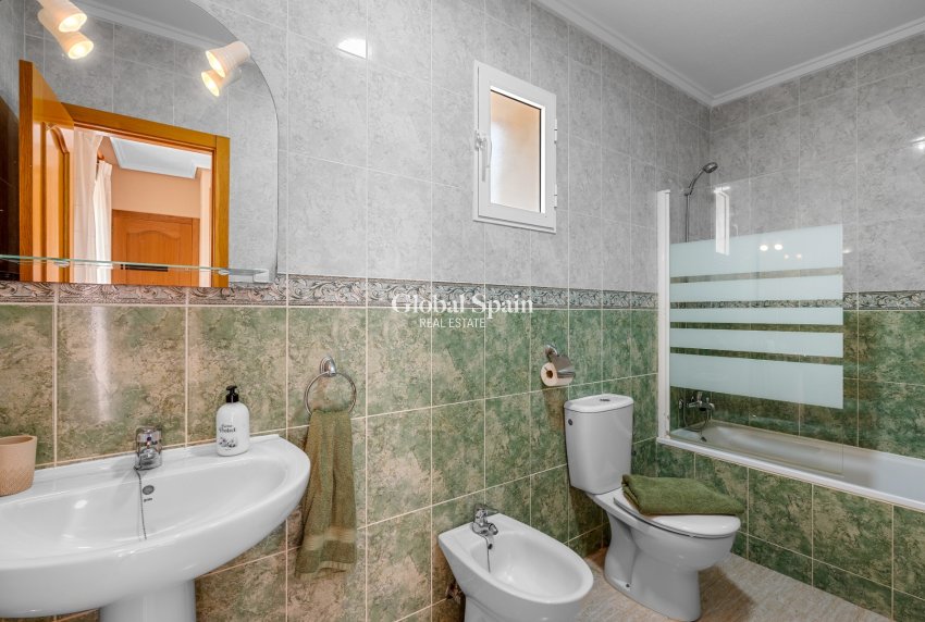 Resale - VILLA -
Gran Alacant - Costa Blanca