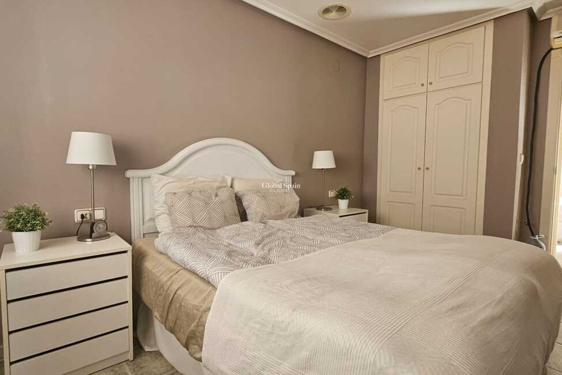 Resale - VILLA -
GUARDAMAR DEL SEGURA - Campomar