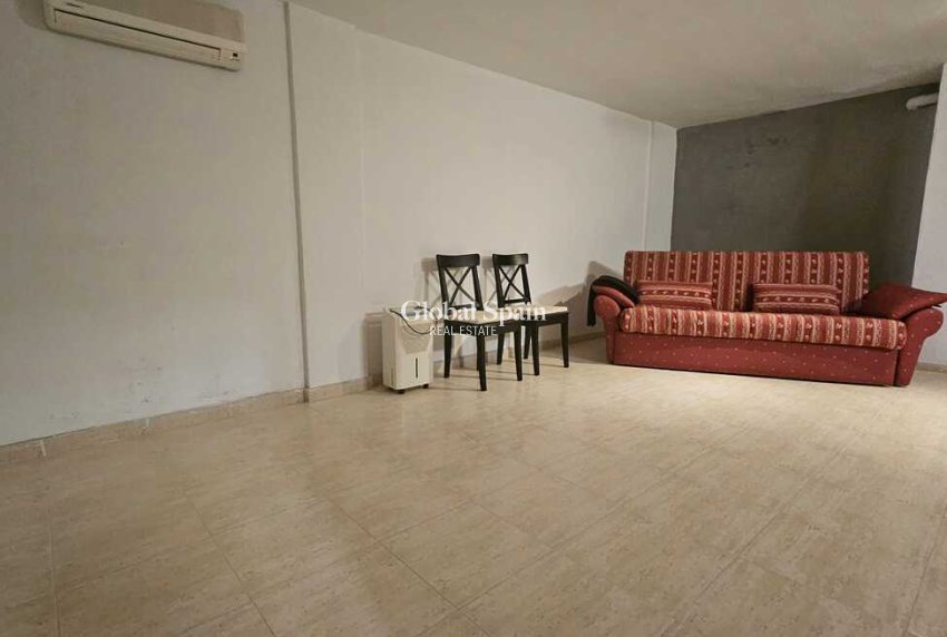 Resale - VILLA -
GUARDAMAR DEL SEGURA - Campomar