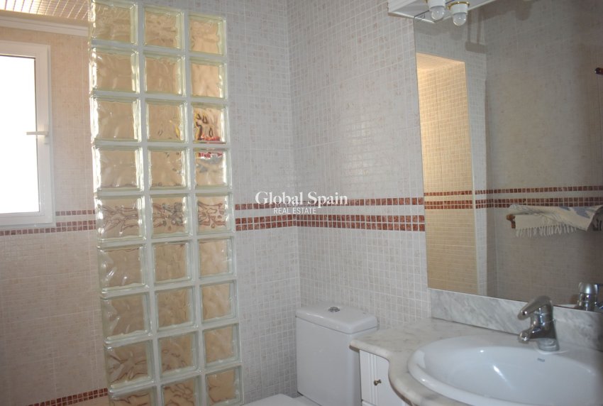 Resale - VILLA -
GUARDAMAR DEL SEGURA - Costa Blanca