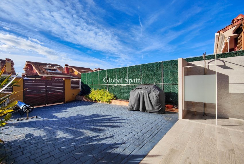 Resale - VILLA -
GUARDAMAR DEL SEGURA - Costa Blanca