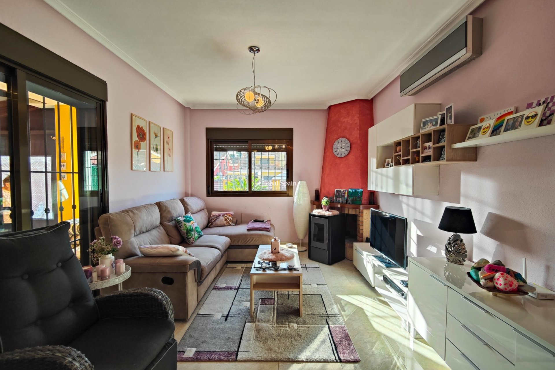 Resale - VILLA -
GUARDAMAR DEL SEGURA - Costa Blanca