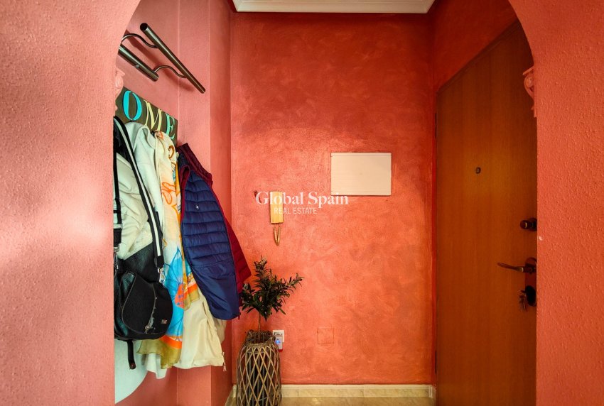 Resale - VILLA -
GUARDAMAR DEL SEGURA - Costa Blanca