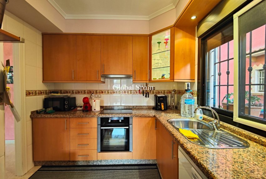 Resale - VILLA -
GUARDAMAR DEL SEGURA - Costa Blanca