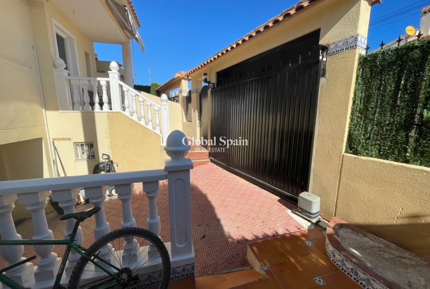 Resale - VILLA -
GUARDAMAR DEL SEGURA - Costa Blanca