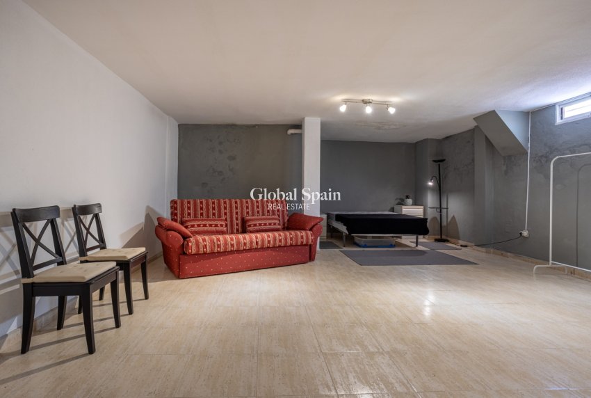 Resale - VILLA -
GUARDAMAR DEL SEGURA - Costa Blanca