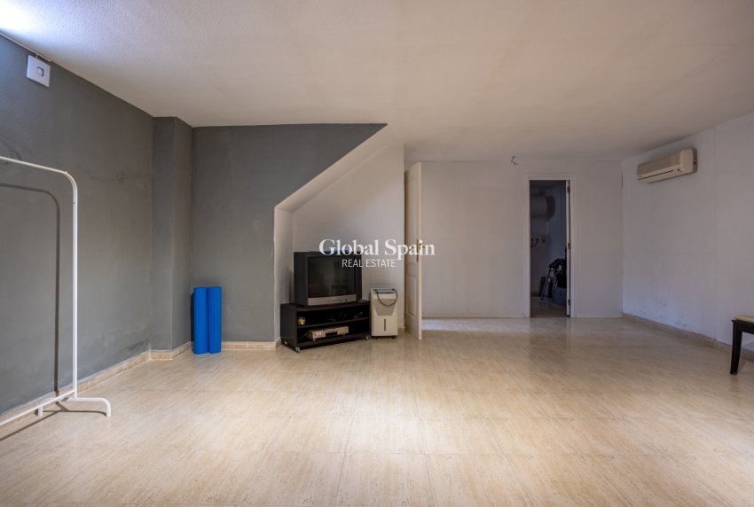 Resale - VILLA -
GUARDAMAR DEL SEGURA - Costa Blanca