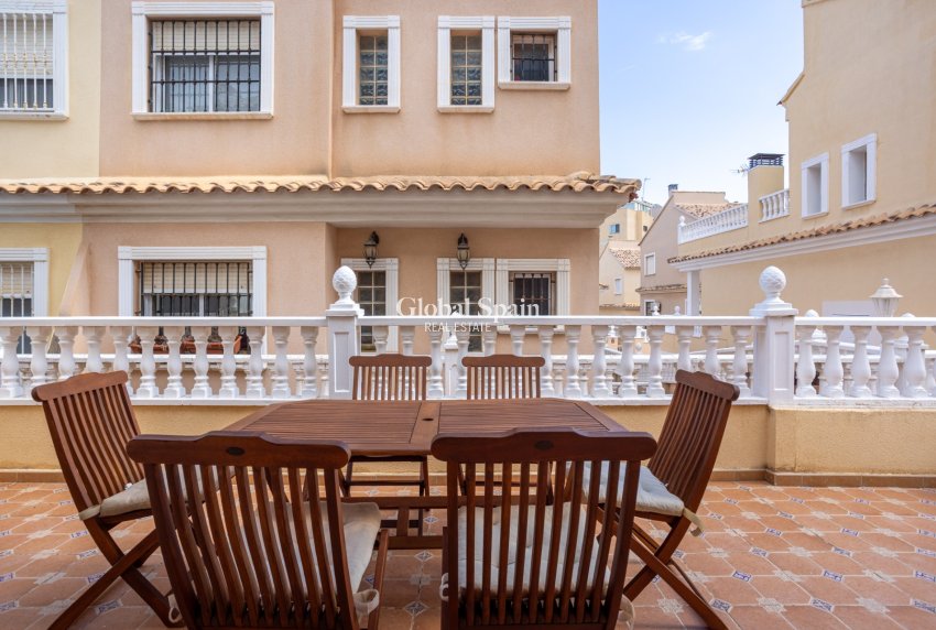 Resale - VILLA -
GUARDAMAR DEL SEGURA - Costa Blanca