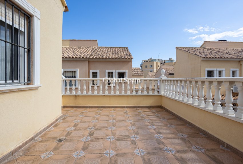 Resale - VILLA -
GUARDAMAR DEL SEGURA - Costa Blanca