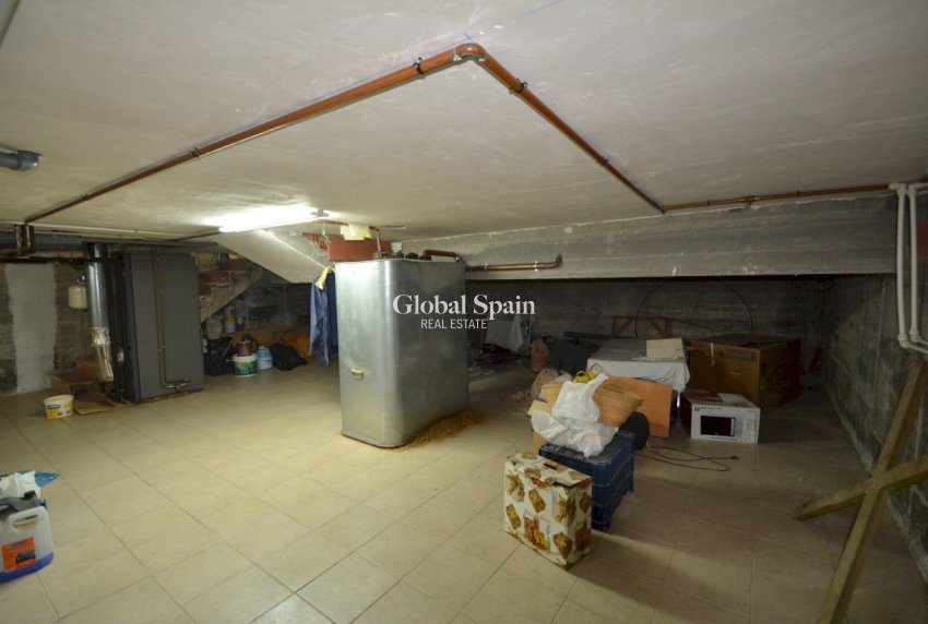 Resale - VILLA -
GUARDAMAR DEL SEGURA - Costa Blanca