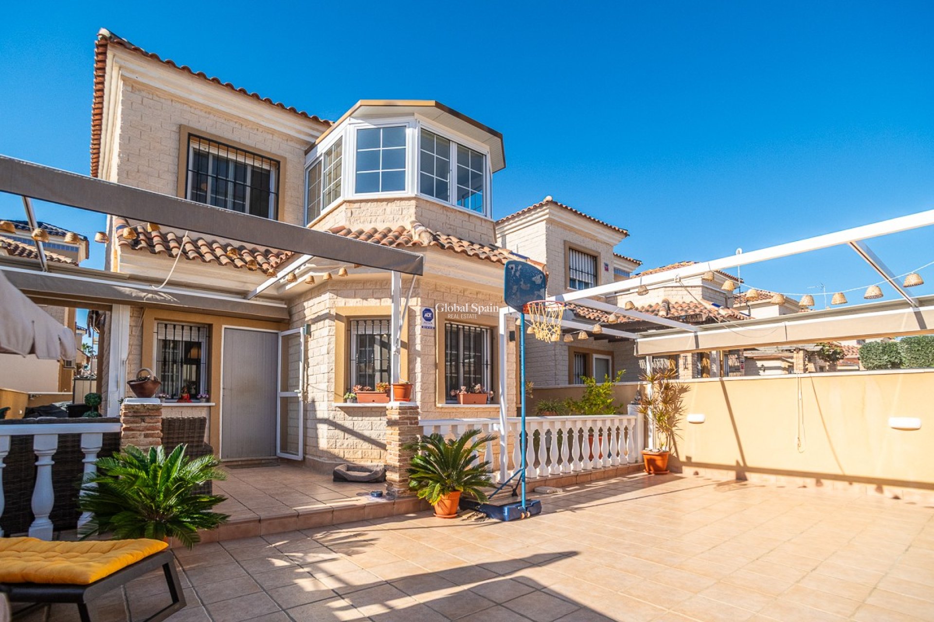 Resale - VILLA -
GUARDAMAR DEL SEGURA - EL RASO