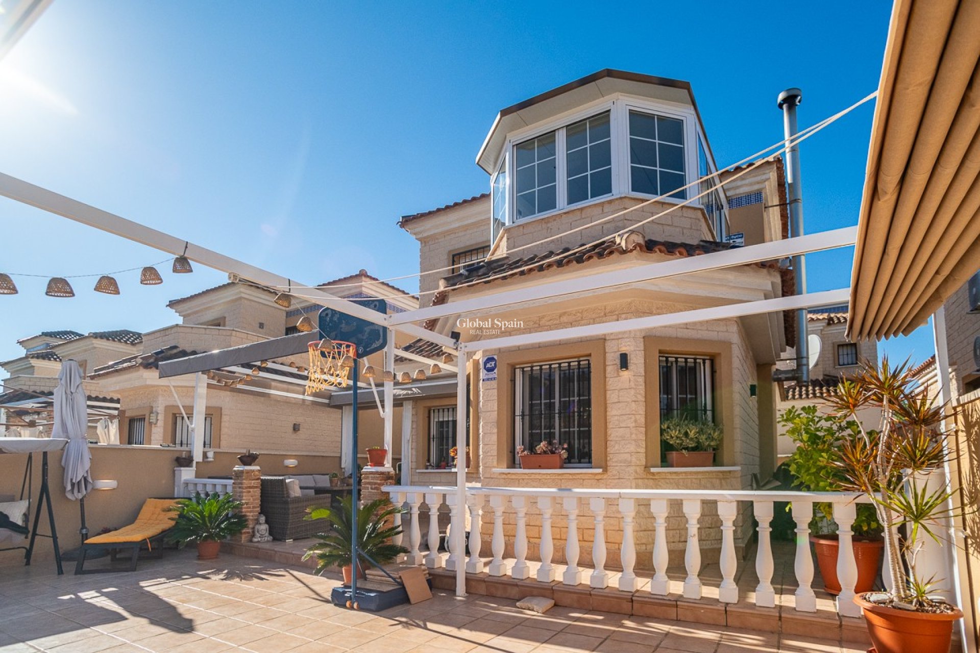 Resale - VILLA -
GUARDAMAR DEL SEGURA - EL RASO