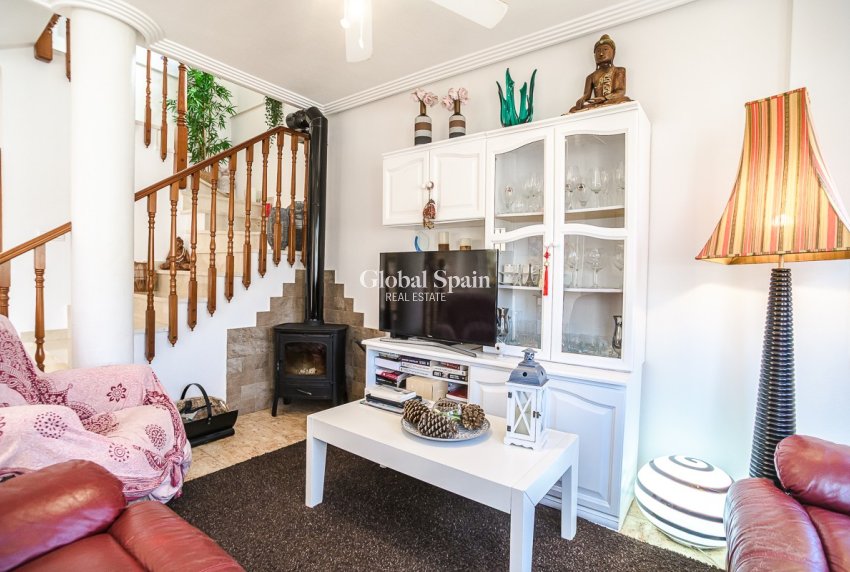 Resale - VILLA -
GUARDAMAR DEL SEGURA - EL RASO