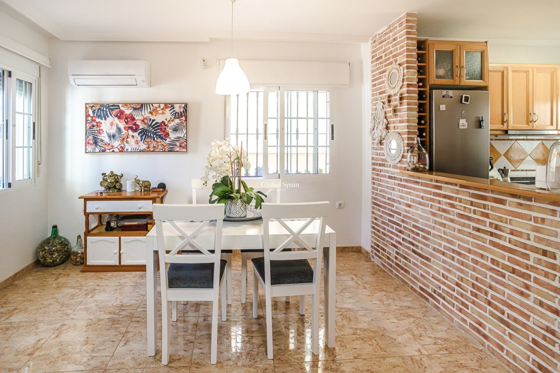 Resale - VILLA -
GUARDAMAR DEL SEGURA - EL RASO