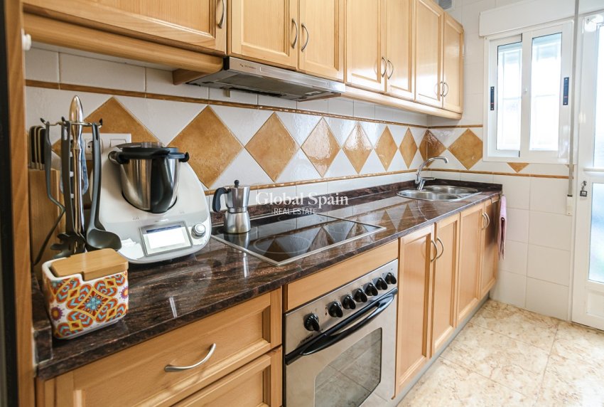 Resale - VILLA -
GUARDAMAR DEL SEGURA - EL RASO