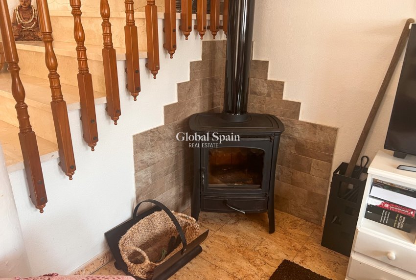 Resale - VILLA -
GUARDAMAR DEL SEGURA - EL RASO