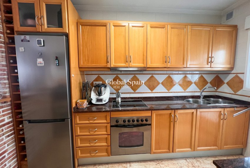 Resale - VILLA -
GUARDAMAR DEL SEGURA - EL RASO