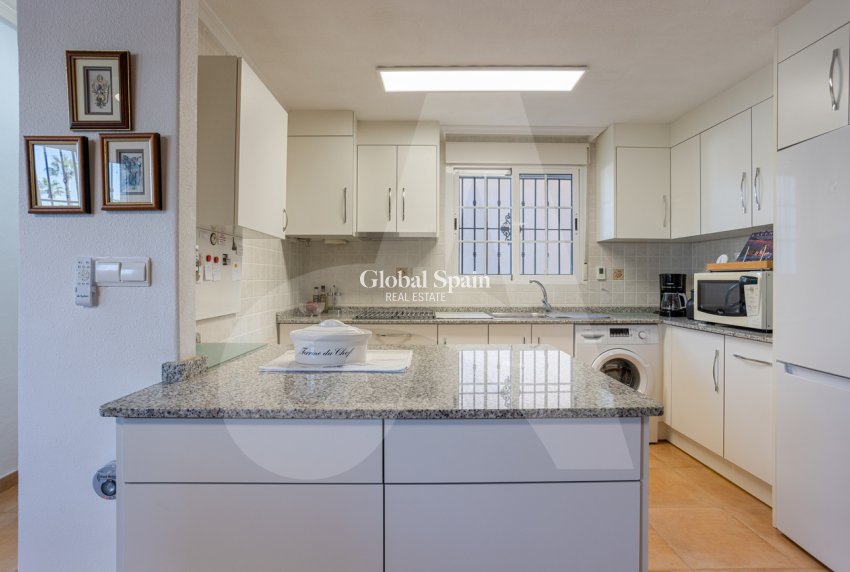 Resale - VILLA -
GUARDAMAR DEL SEGURA - EL RASO