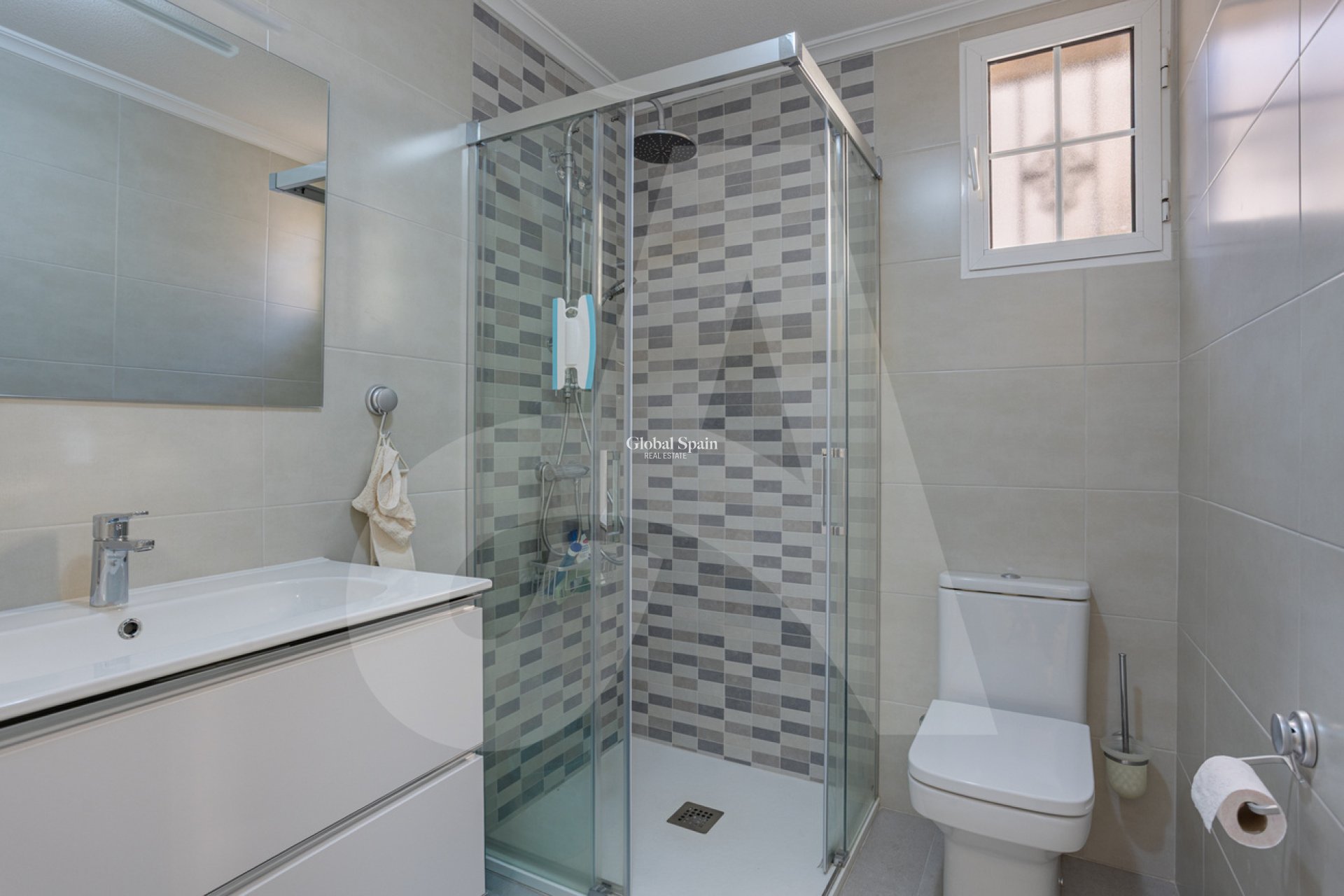 Resale - VILLA -
GUARDAMAR DEL SEGURA - EL RASO