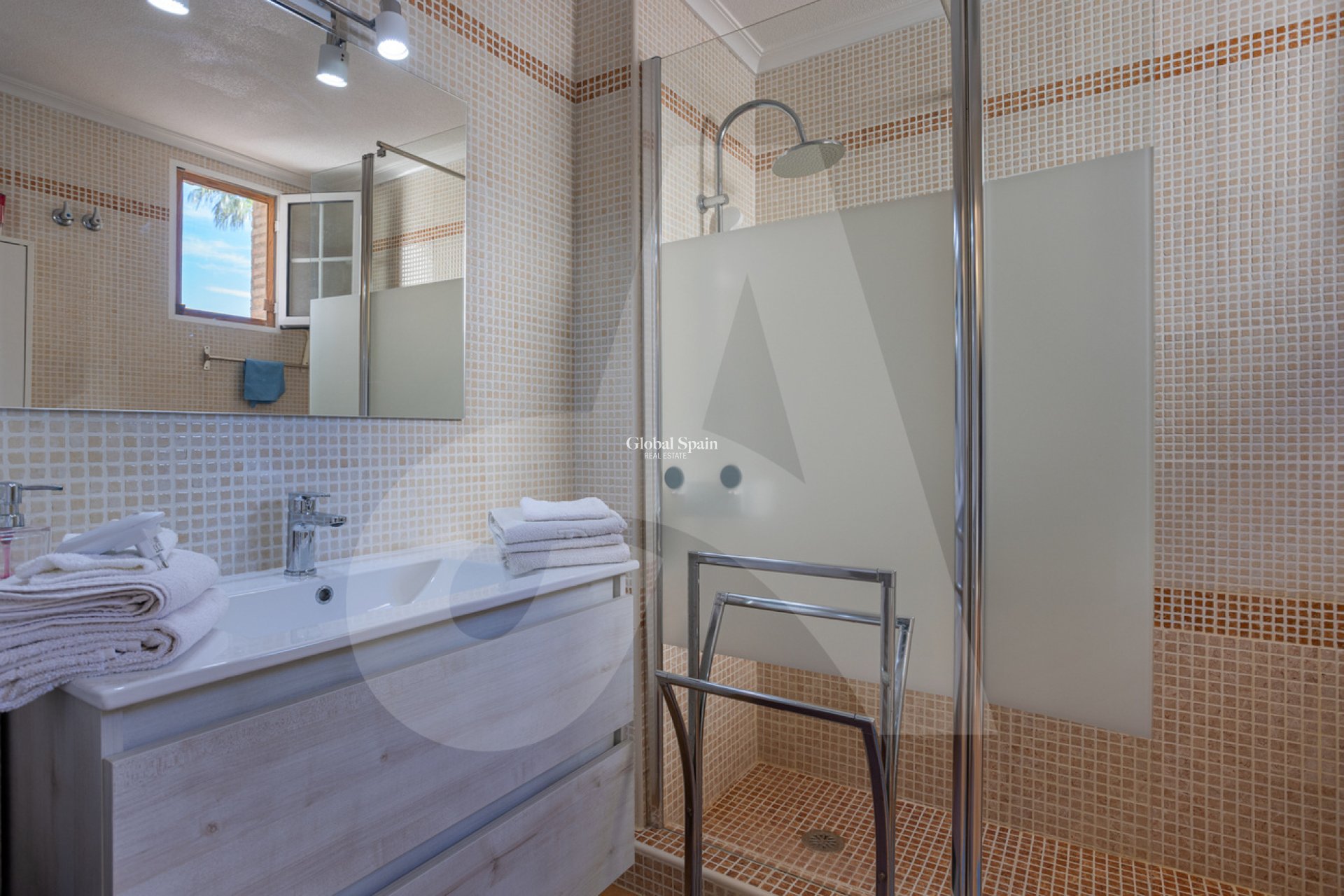 Resale - VILLA -
GUARDAMAR DEL SEGURA - EL RASO