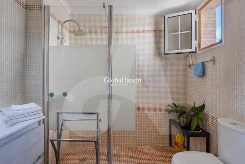 Resale - VILLA -
GUARDAMAR DEL SEGURA - EL RASO