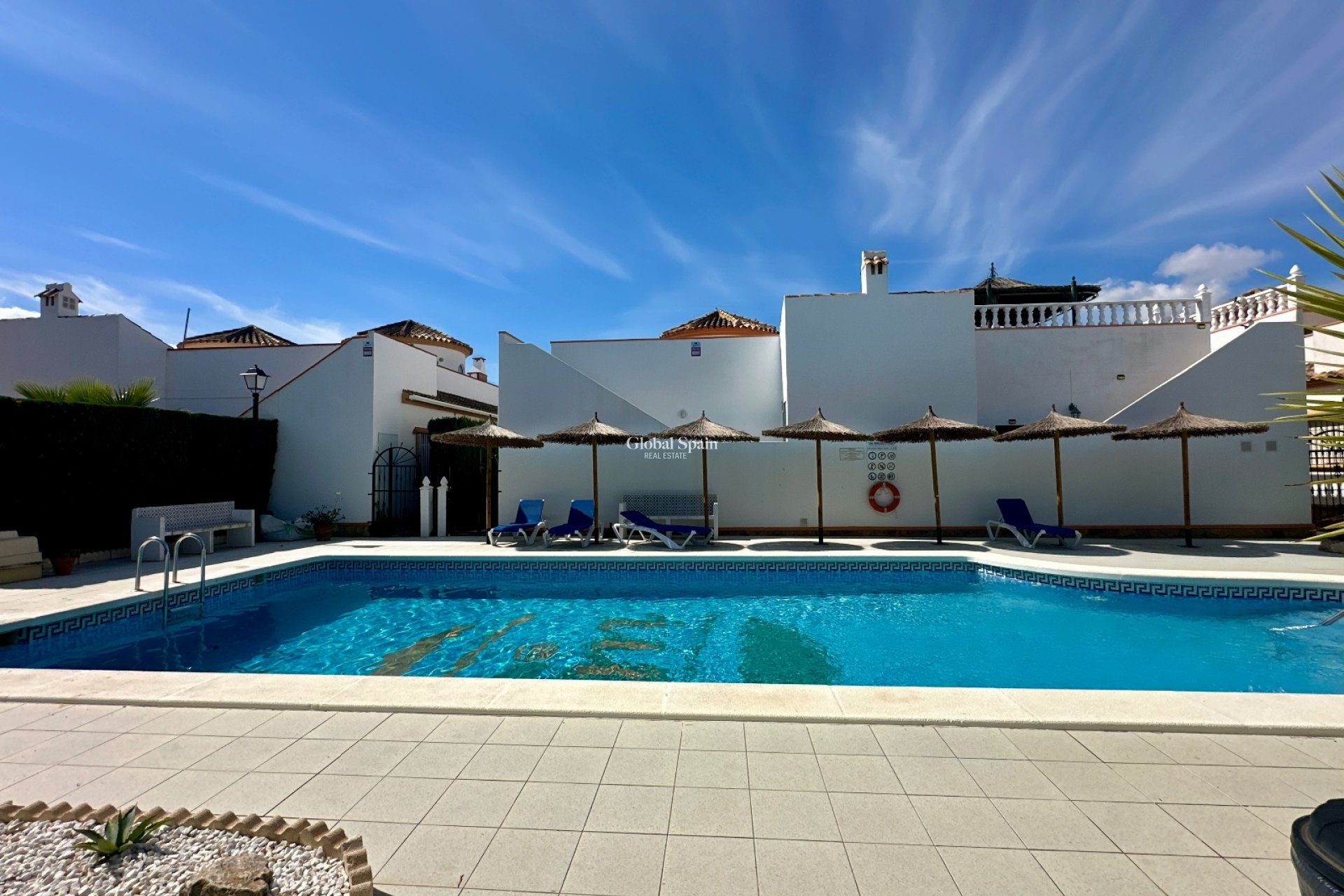 Resale - VILLA -
GUARDAMAR DEL SEGURA - EL RASO