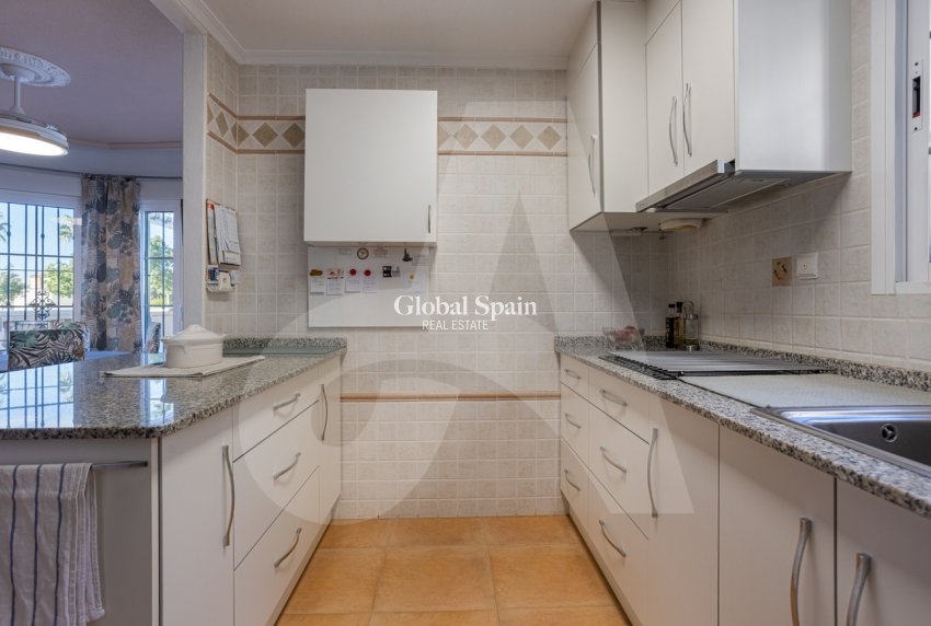 Resale - VILLA -
GUARDAMAR DEL SEGURA - EL RASO