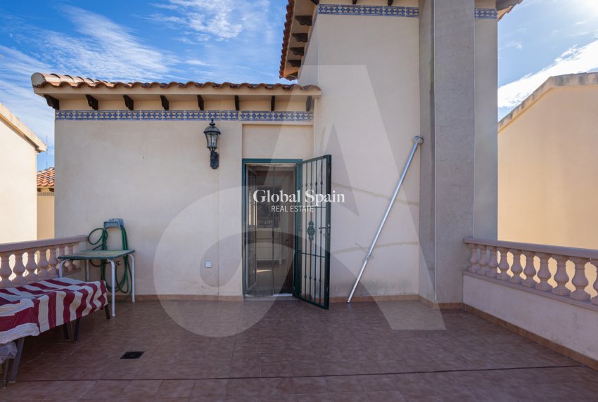 Resale - VILLA -
GUARDAMAR DEL SEGURA - EL RASO