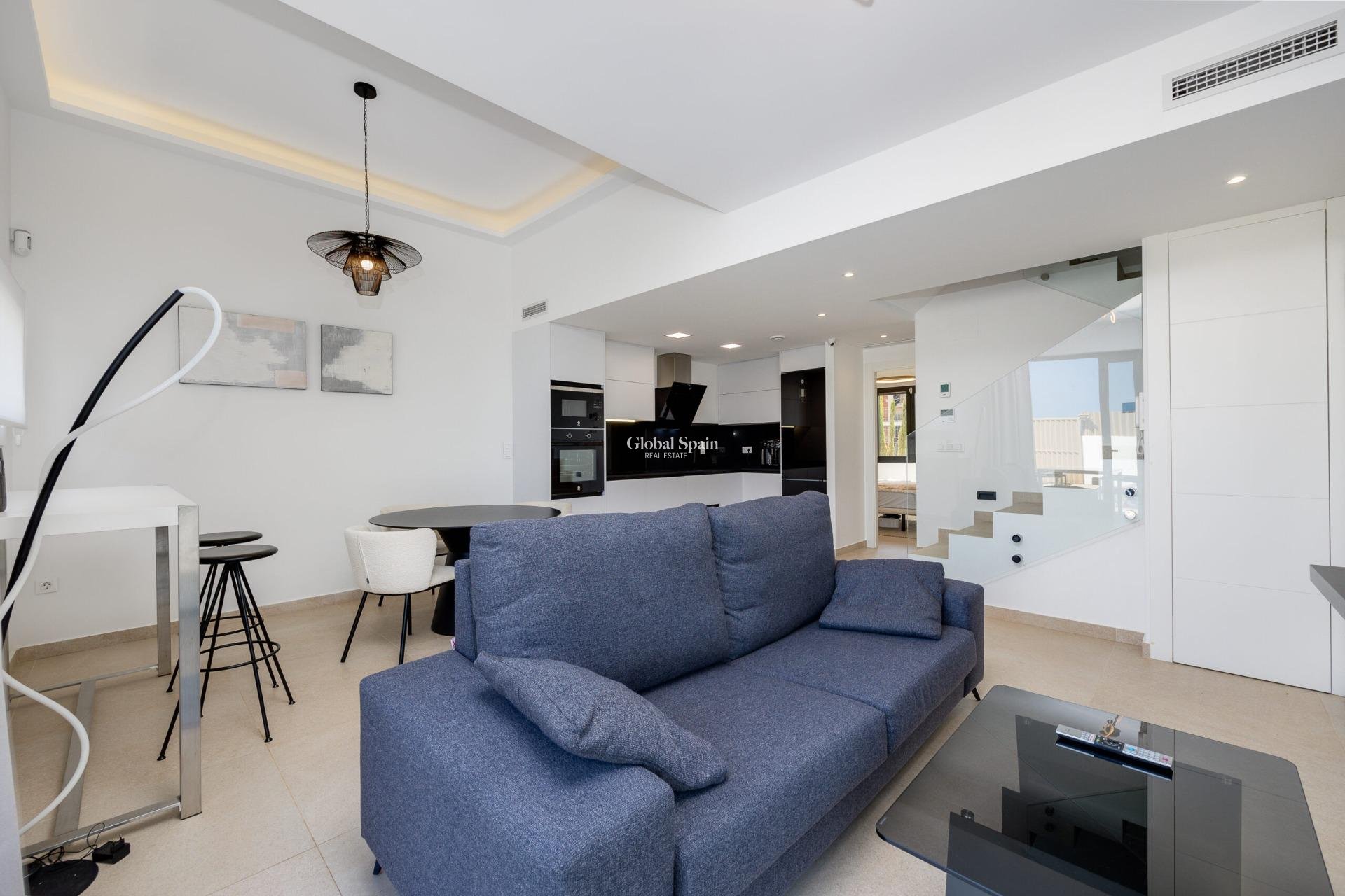 Resale - VILLA -
GUARDAMAR DEL SEGURA - EL RASO