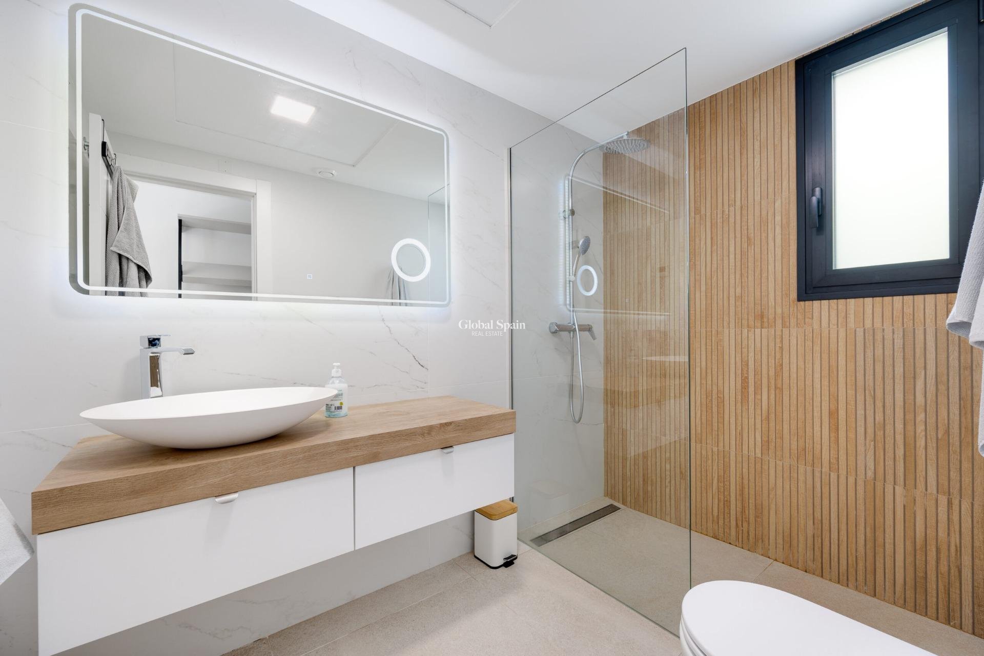Resale - VILLA -
GUARDAMAR DEL SEGURA - EL RASO