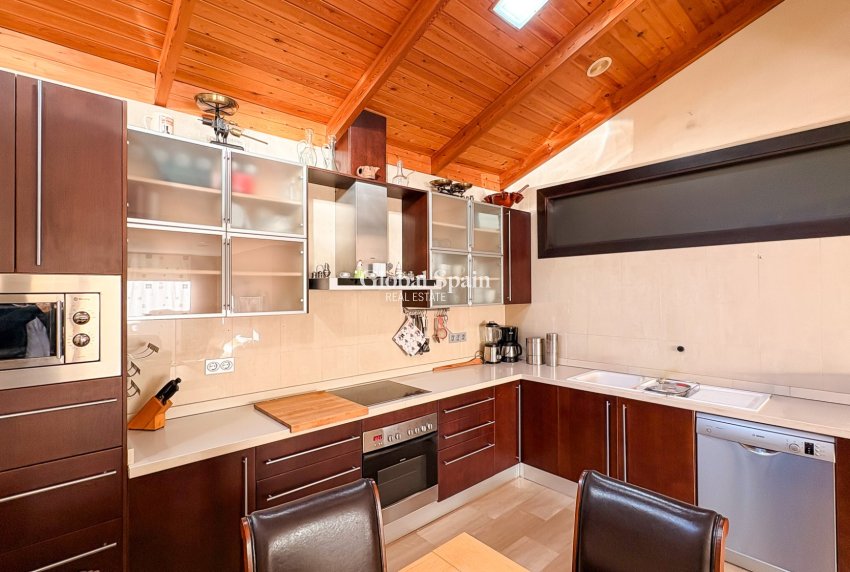 Resale - VILLA -
GUARDAMAR DEL SEGURA - Guardamar Playa