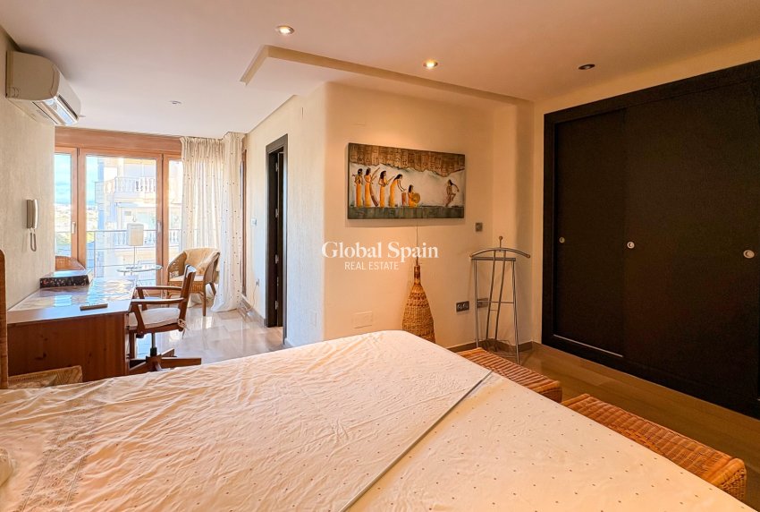 Resale - VILLA -
GUARDAMAR DEL SEGURA - Guardamar Playa