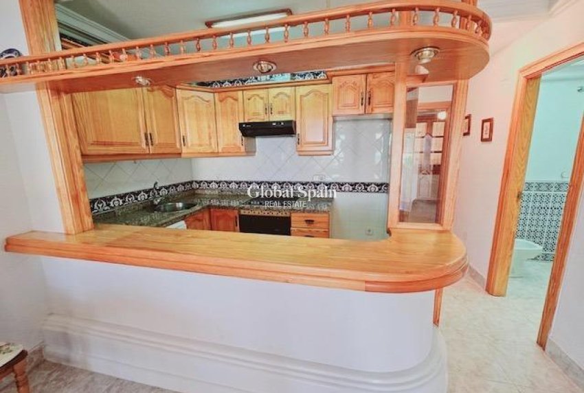 Resale - VILLA -
GUARDAMAR DEL SEGURA - Guarmar Del Segura