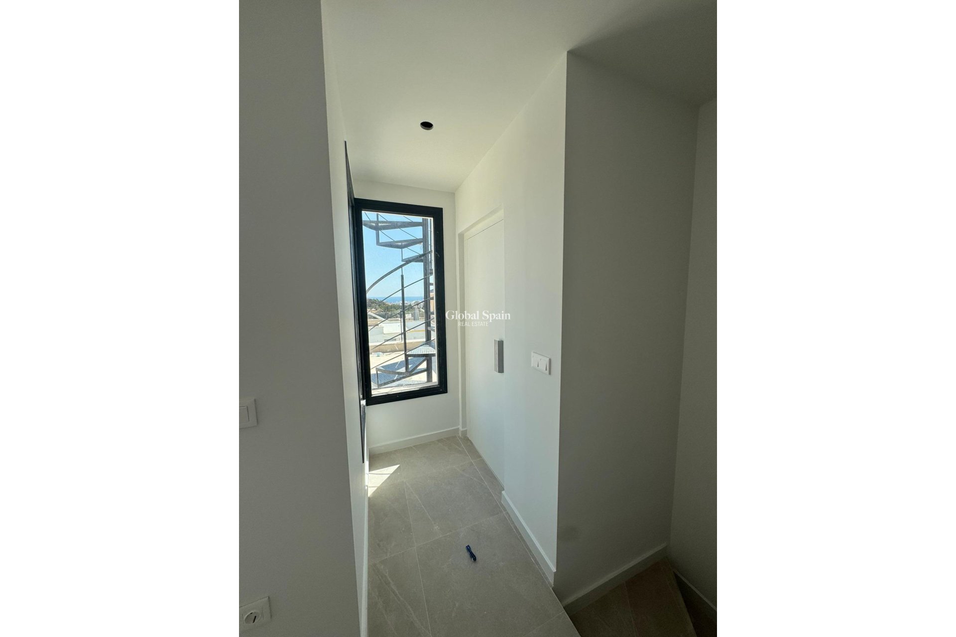 Resale - VILLA -
GUARDAMAR DEL SEGURA