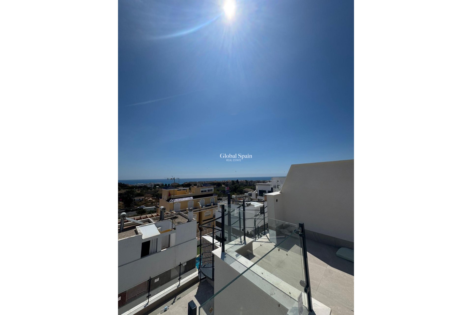 Resale - VILLA -
GUARDAMAR DEL SEGURA