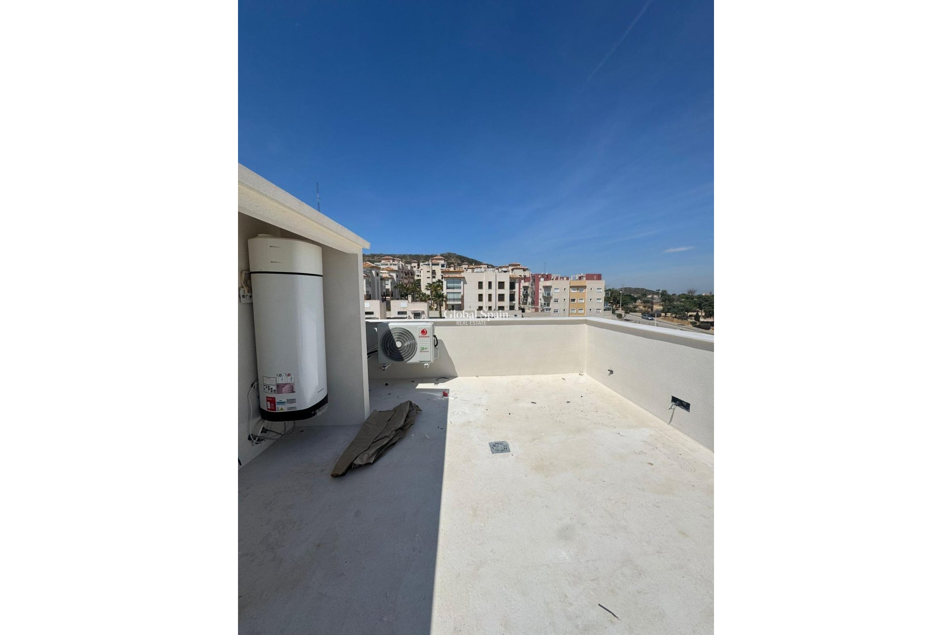 Resale - VILLA -
GUARDAMAR DEL SEGURA