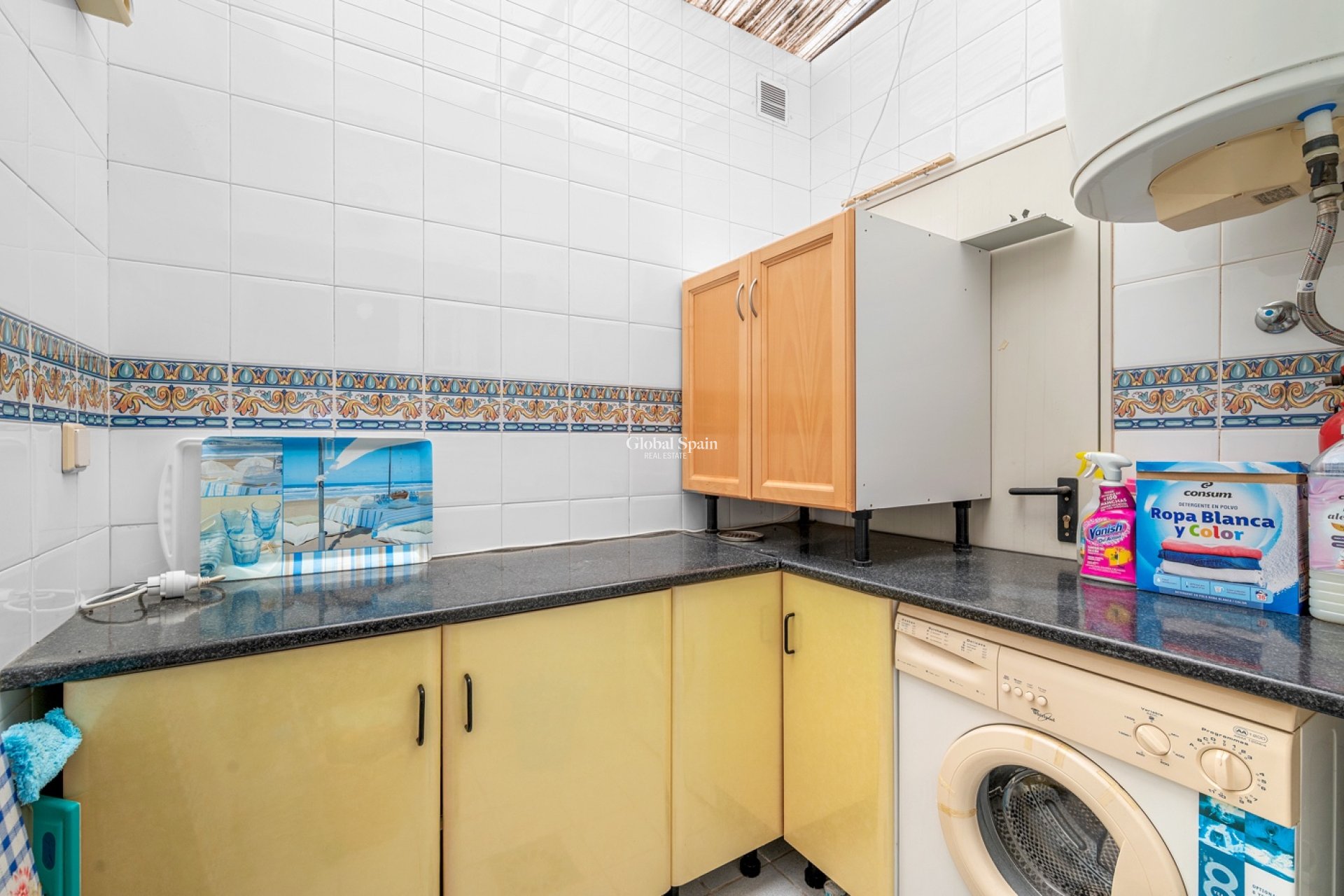 Resale - VILLA -
GUARDAMAR DEL SEGURA