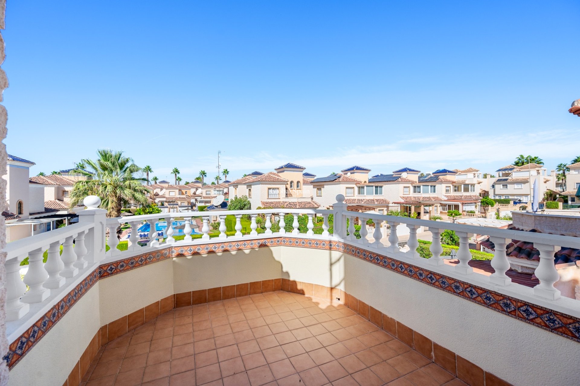 Resale - VILLA -
GUARDAMAR DEL SEGURA