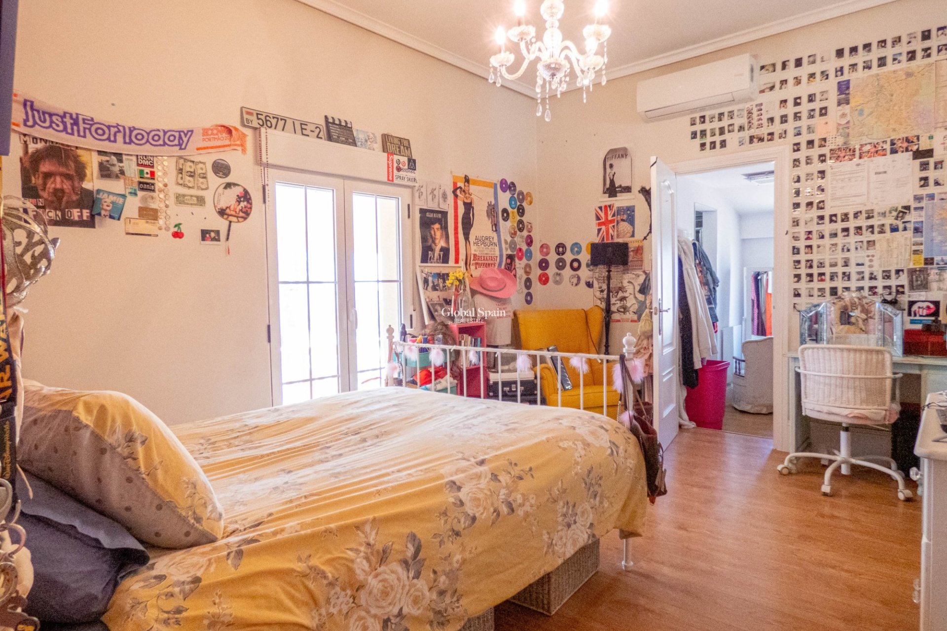 Resale - VILLA -
HEREDADES - Costa Blanca