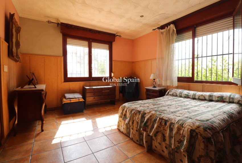 Resale - VILLA -
Heredades - Heredades - Village