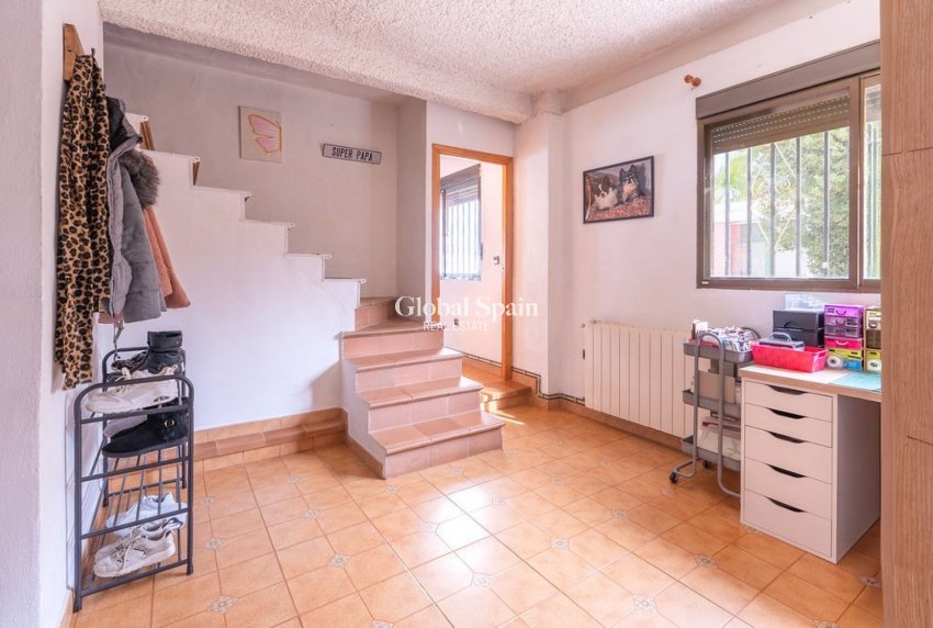 Resale - VILLA -
HONDÓN DE LAS NIEVES - Inland